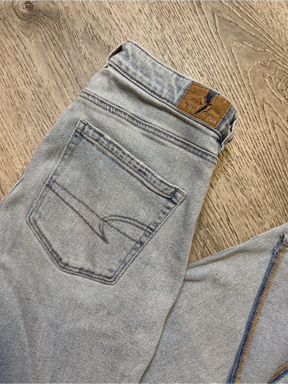 •AMERICAN EAGLE• MOM STRAIGHT JEANS - Picture 9 of 9